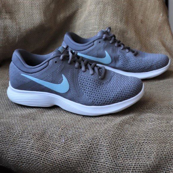evolution 4 nike